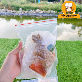 một bịch bánh tráng sa tế
