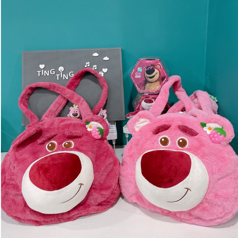 Túi gấu dâu size 30cm màu hồng đậm mới lông mềm mịn siêu đáng yêu, túi xách họa tiết Lotso _ Ting Ting