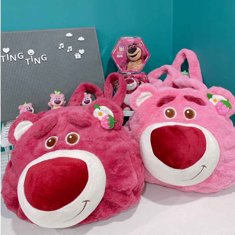 Túi gấu dâu size 30cm màu hồng đậm mới lông mềm mịn siêu đáng yêu, túi xách họa tiết Lotso _ Ting Ting
