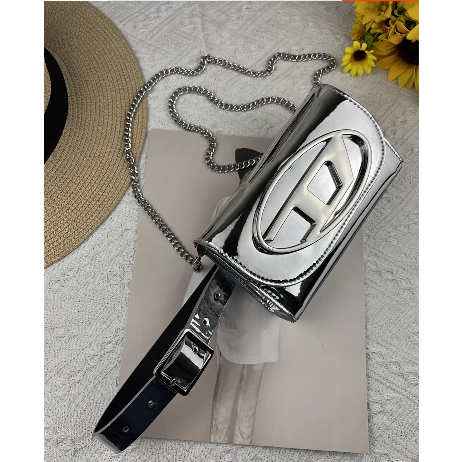 Túi xách nữ đeo thắt lưng kèm dây xích đeo chéo phong cách thể thao Capucha T333