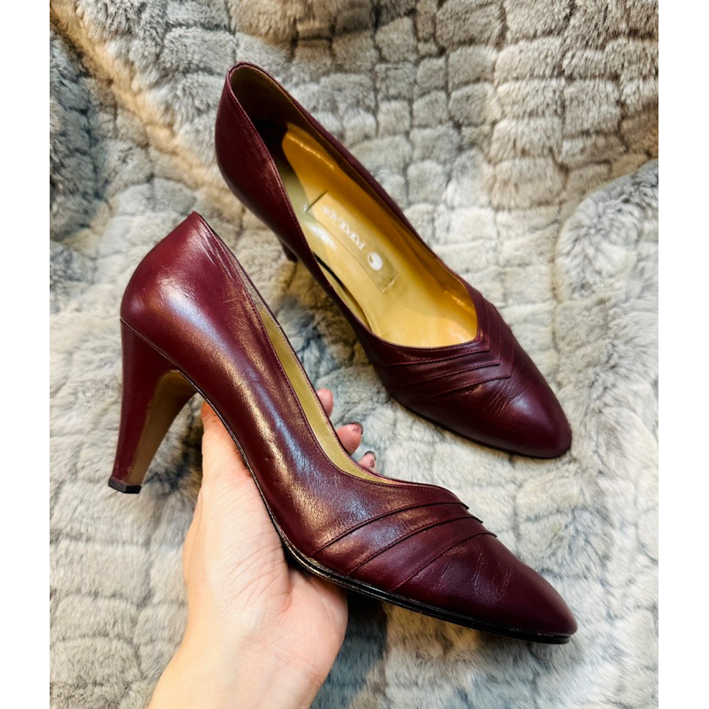 Giày nữ 2hand size 37.5 - 38