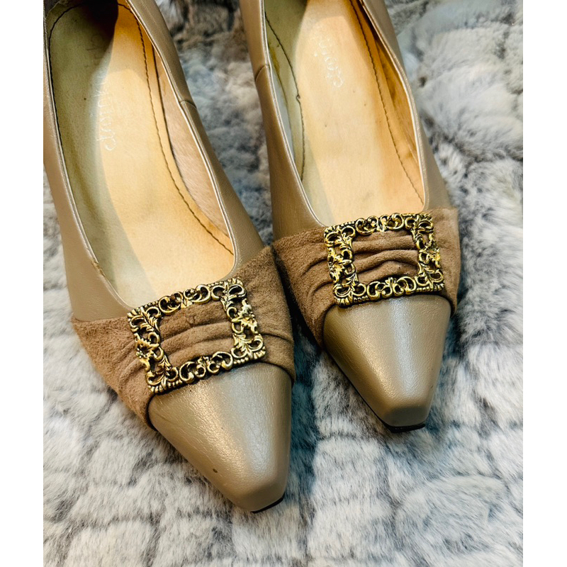 Giày nữ 2hand size 35