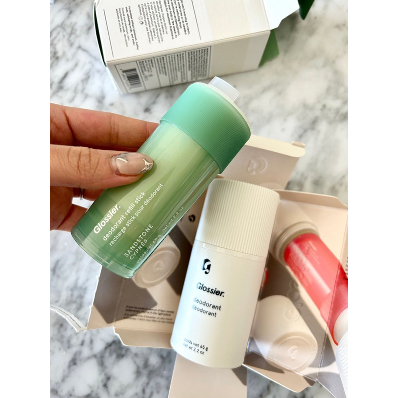 Lăn khử mùi Glossier fullsize 65g $22