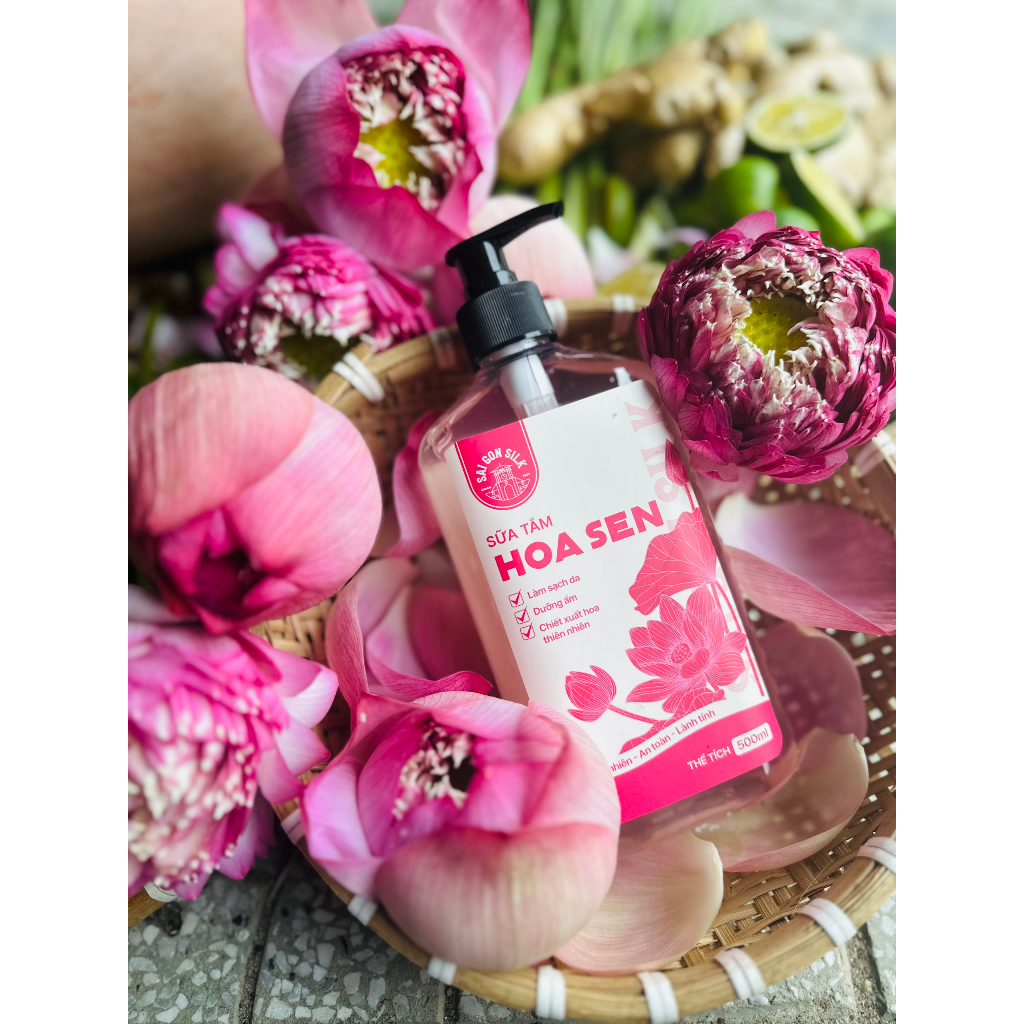 Sữa tắm Hoa Sen Saigon Silk chiết xuất hoa sen thiên nhiên, cấp ẩm, làm mịn da 500ml