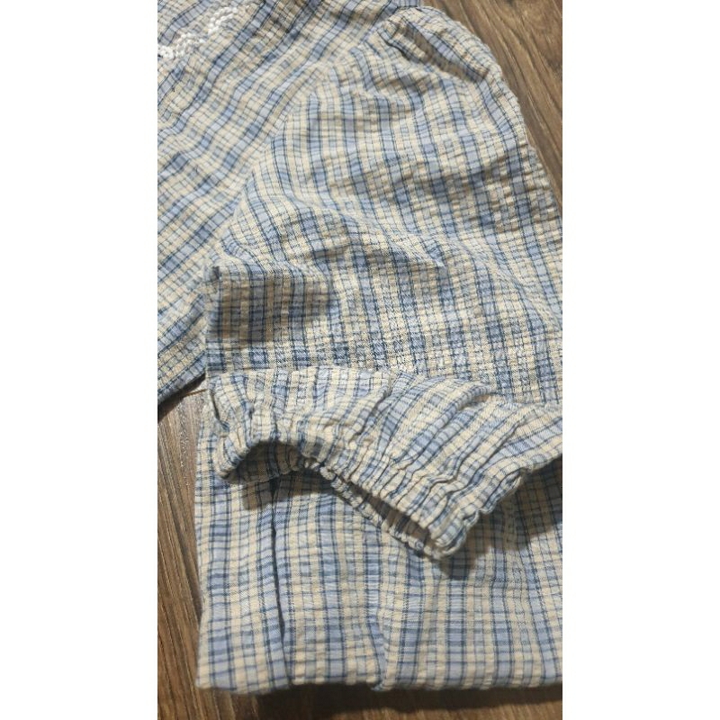 Áo croptop caro Tyribee