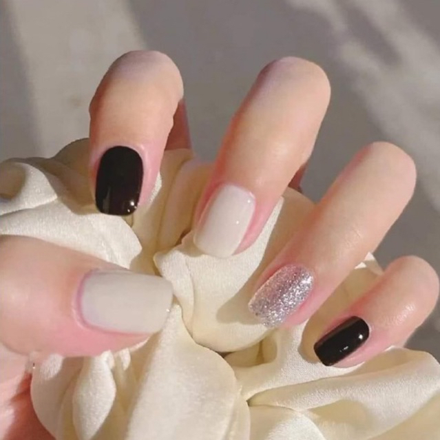 Nail box trắng đen nhũ
