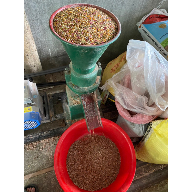 Ngũ cốc gà đá ép viên 1kg