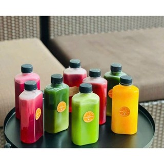 Chai nhựa trong thân vuông dẹp nắp vặn 330ml và 500ml