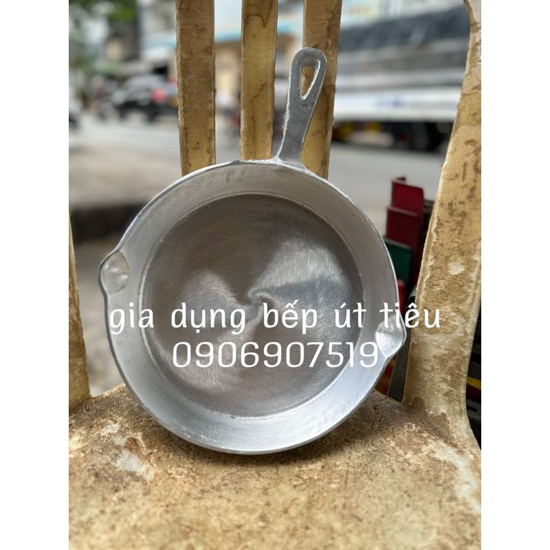 Chảo gang có tay cầm