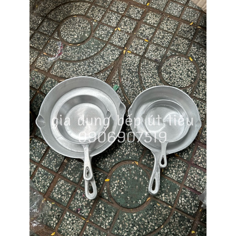 Chảo gang có tay cầm