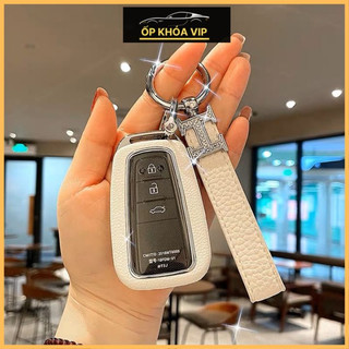 Ốp khóa 3d cao cấp bọc da bảo vệ khóa xe toyota corolla cross, toyota camry.... by ốp khóa vip