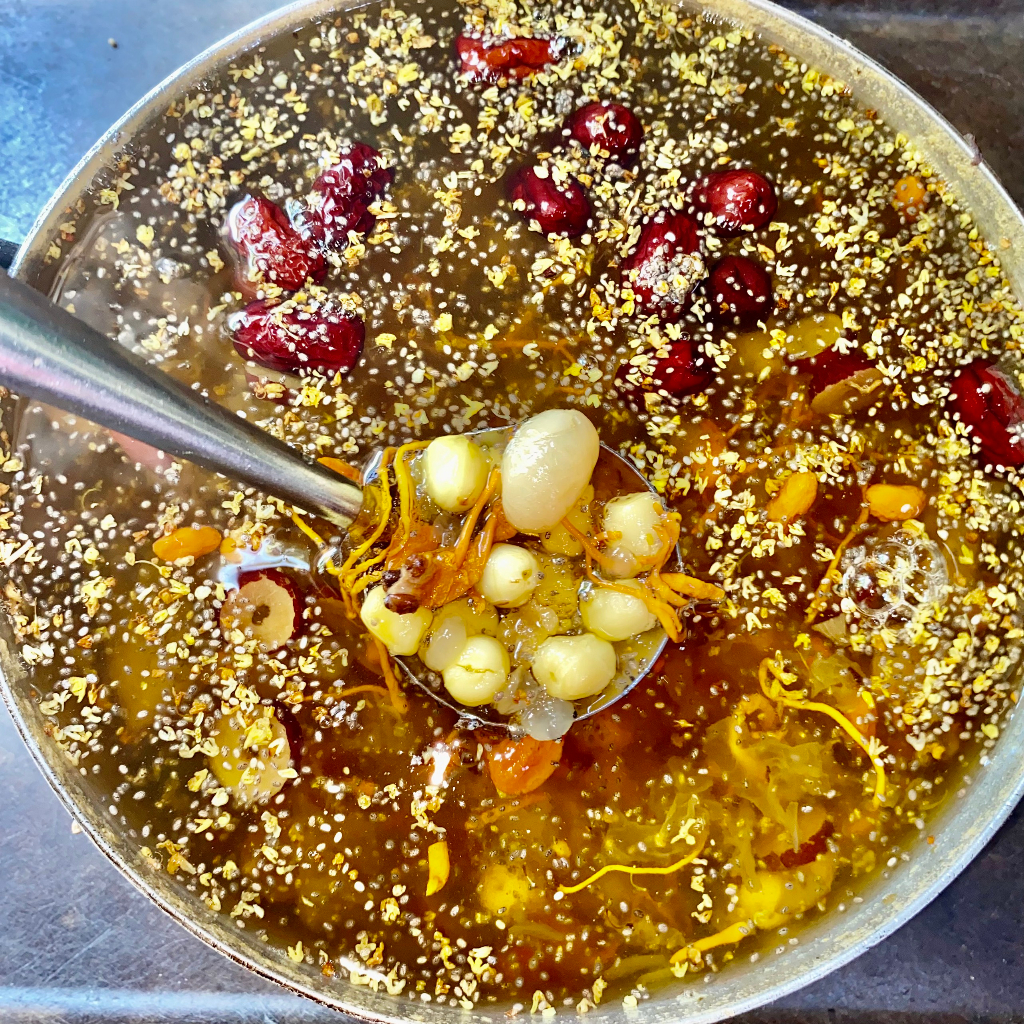 Set Chè Dưỡng Nhan Tuyết Yến 15 Vị EatMe - Set Nguyên Liệu 300g