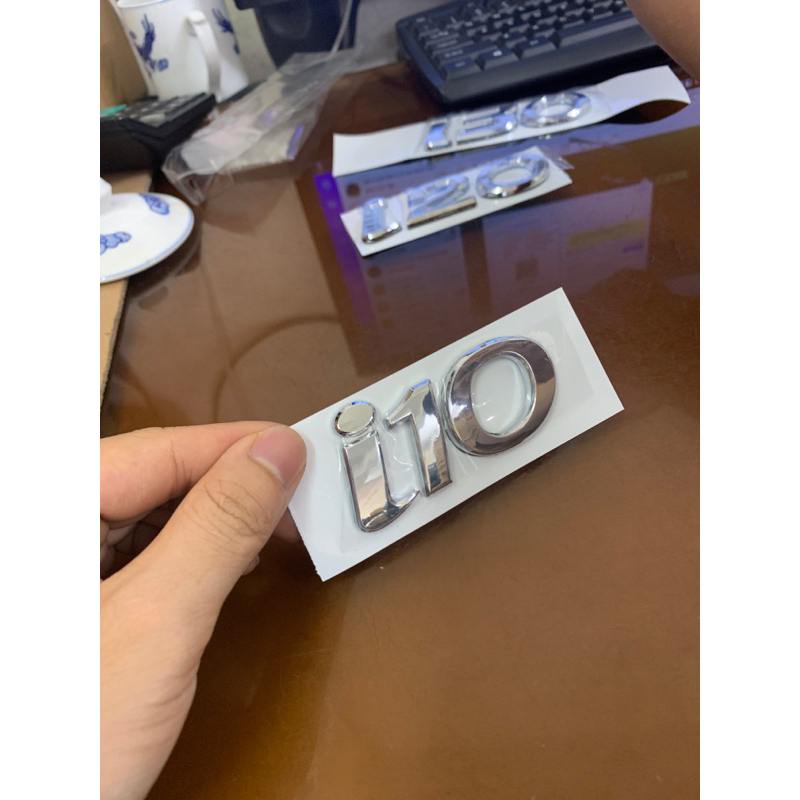 Tem Logo Chữ Nổi I10 Dán Đuôi Xe- ô tô 87