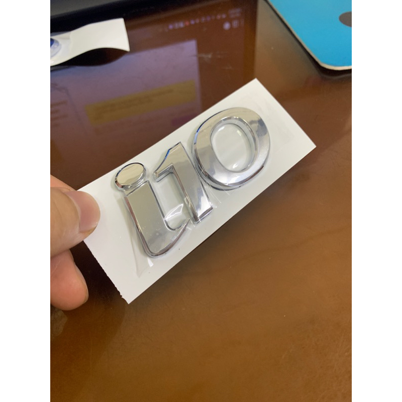 Tem Logo Chữ Nổi I10 Dán Đuôi Xe- ô tô 87