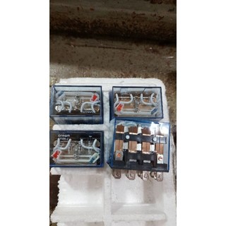ROLE 220V- 10A - 14 chân kèm đế