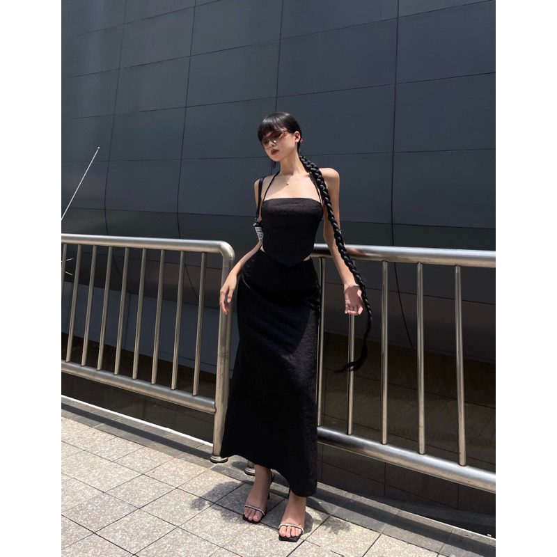 Black/White Pearl Set - Set áo lai tim dây buộc cổ + chân váy midi - Morri Club