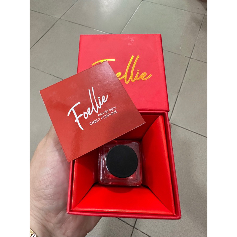 NƯỚC HOA VÙNG KÍN HỘP VUÔNG