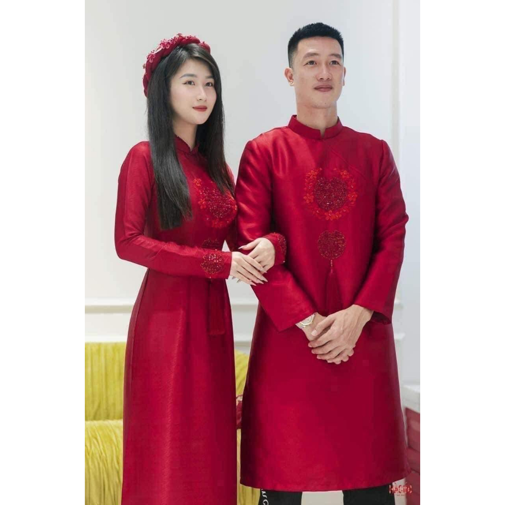 Tấm chữ hỷ kèm vòng hoa xinh xắn