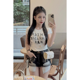 Áo croptop tim và chữ TT12