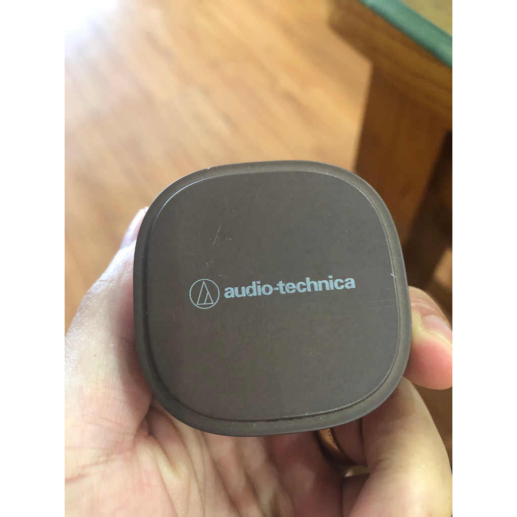 Hộp sạc tai nghe audio technica ath-sq1tw chính hãng
