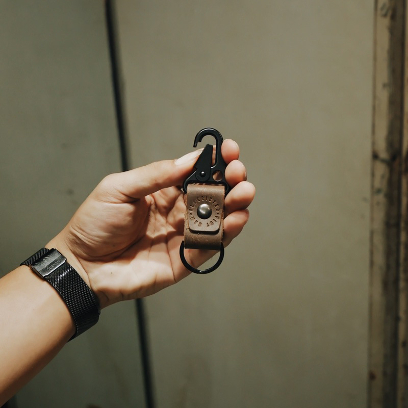 Móc khóa khoen cài da bò - Olderister - Keychain Leather