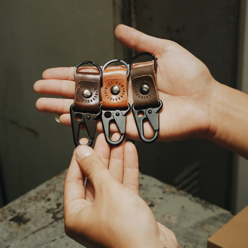 Móc khóa khoen cài da bò - Olderister - Keychain Leather