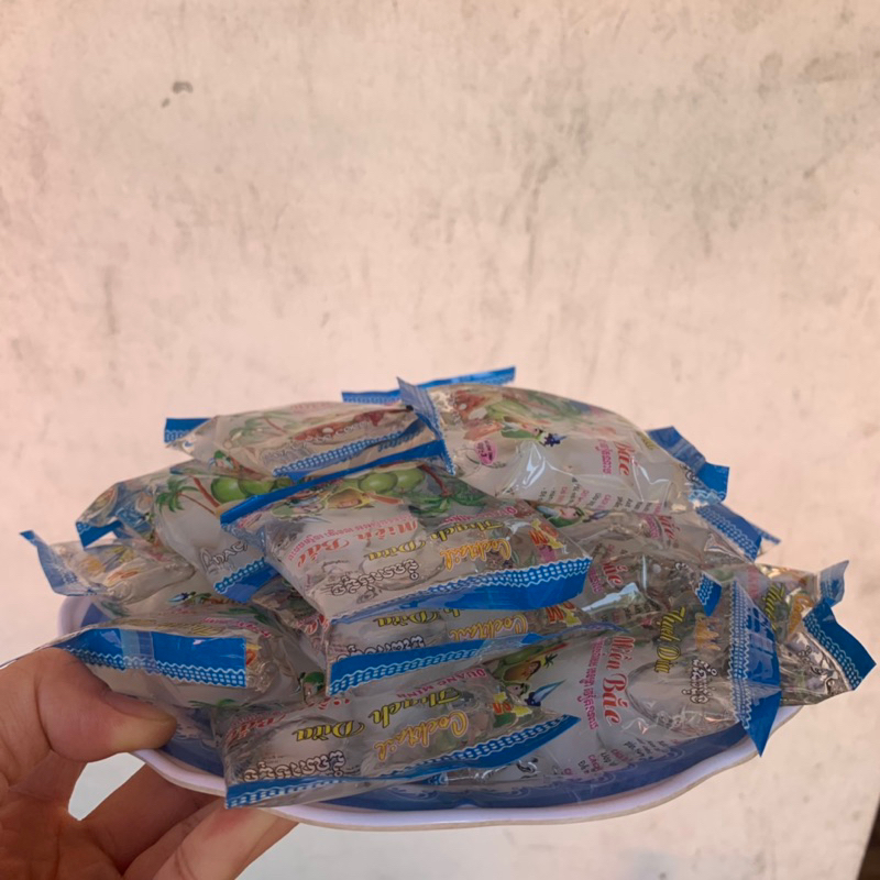Thạch Dừa Miền Bắc Thơm Ngon Zòn Zai 1 Bịch 20 Gói