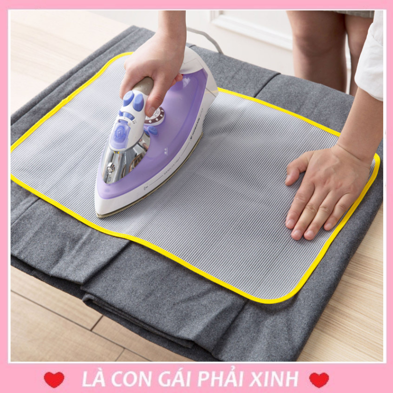 Tấm lót bàn ủi khi là quần áo, tấm lưới lót bảo vệ chống cháy quần áo khi ủi đồ, chất liệu chịu nhiệt an toàn, gọn nhẹ