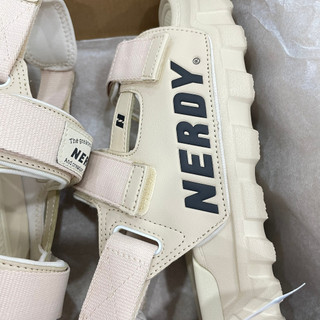 [CHÍNH HÃNG] Giày Sandal Nerdy - CAMEL * BEIGE / CREAM *- Code : [PNEU2AE030202]