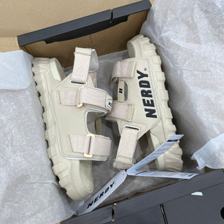 [CHÍNH HÃNG] Giày Sandal Nerdy - CAMEL * BEIGE / CREAM *- Code : [PNEU2AE030202]
