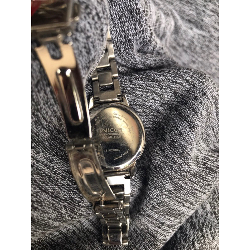 Đồng hồ nữ wica pin solar