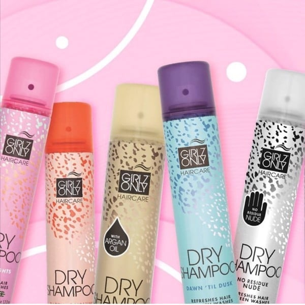 Dầu Gội Khô Girlz Only Dazzling Volume/ Party Night/ Dawn Til Dusk/ No Residue Nude/ De Frizz/ For Blondes 200ml