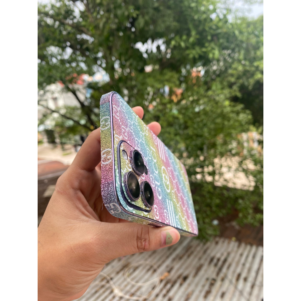 Skin nhũ cầu vồng - miếng dán điện thoại cho dòng iphone