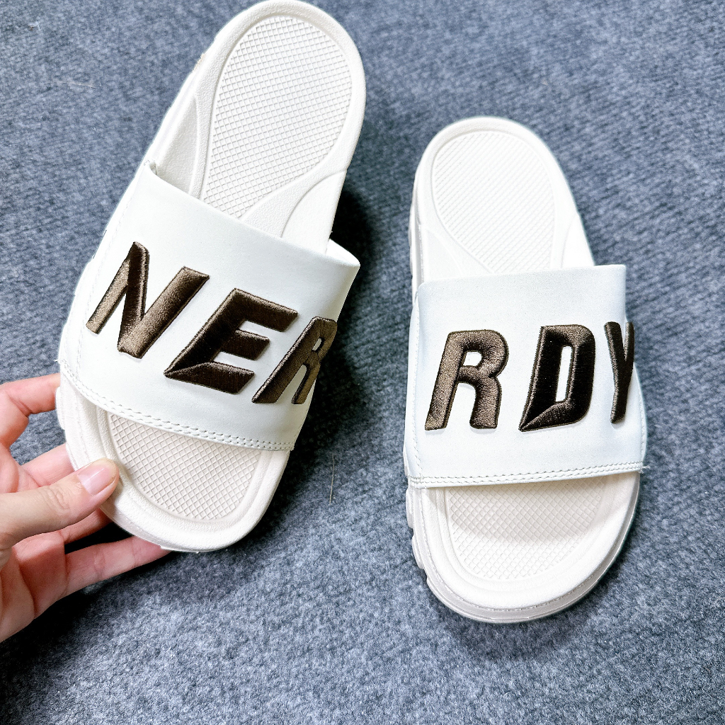 Dép NERRDY KEM NÂU thêu chọn đúng size