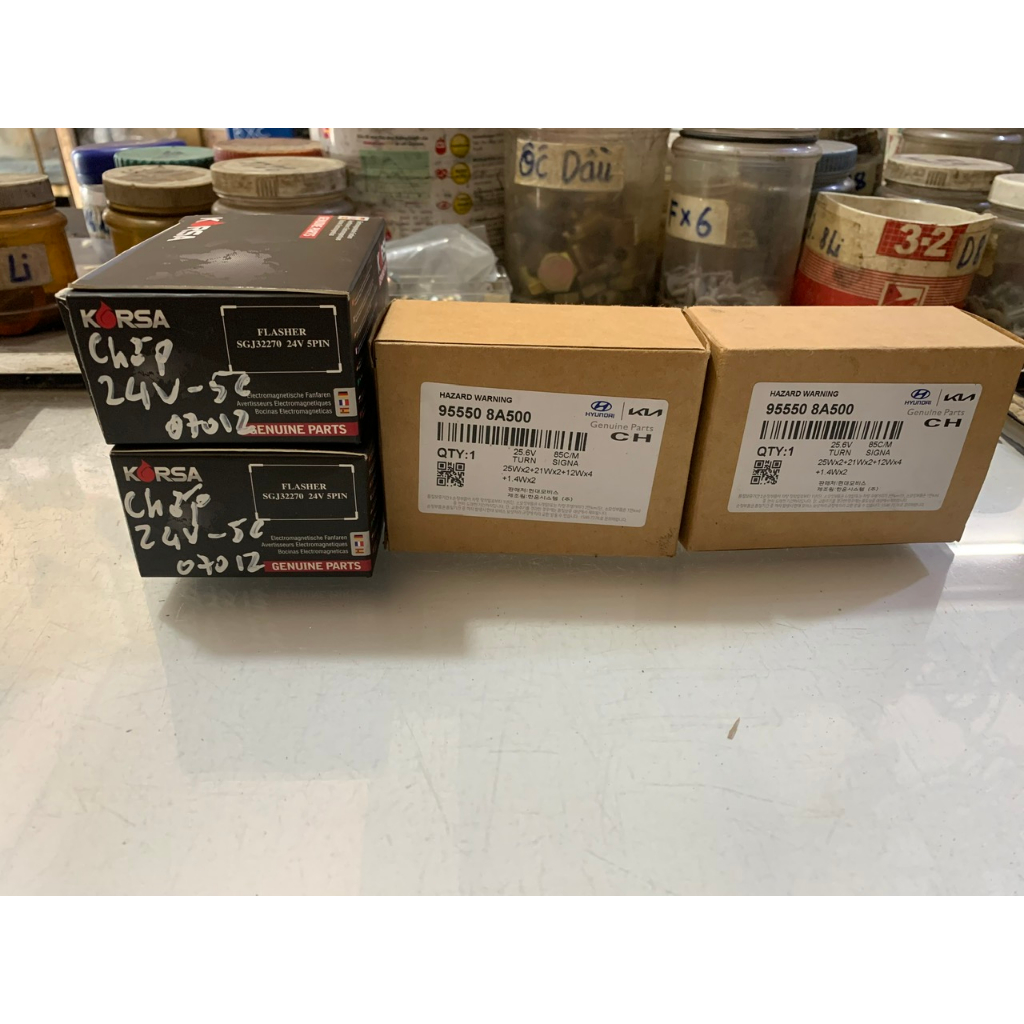 Cục Chớp Xi Nhan, Rơle  Nháy đèn Xi Nhan Xe Tải Hyundai 5T - 8 Tấn HD88, HD120S, HD170, Hyundai Migghty EX8...Loạ