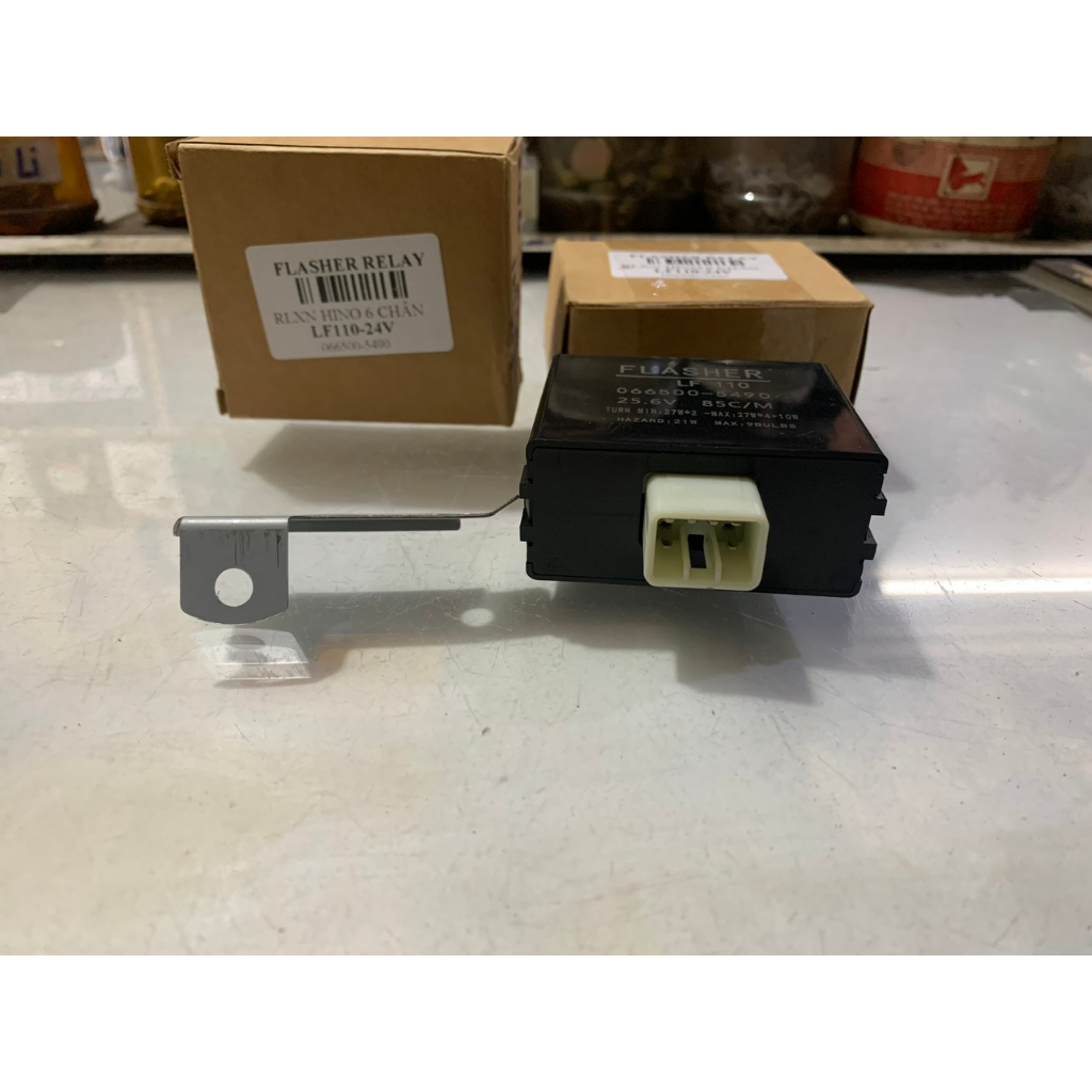 Cục Chớp Xi Nhan, Rơle  Nháy đèn Xi Nhan Xe Tải HINO...Loại 6 Chân 24V.