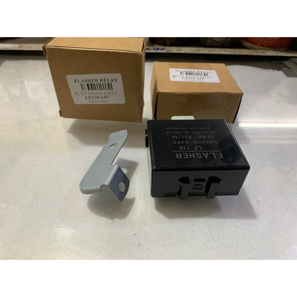 Cục Chớp Xi Nhan, Rơle  Nháy đèn Xi Nhan Xe Tải HINO...Loại 6 Chân 24V.