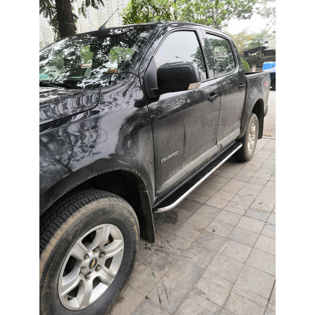 Bậc lên xuống, bệ bước chân xe Colorado Các đời xe. Nhôm đúc 100%, siêu KM, Khắc logo mẫu mặt nhôm