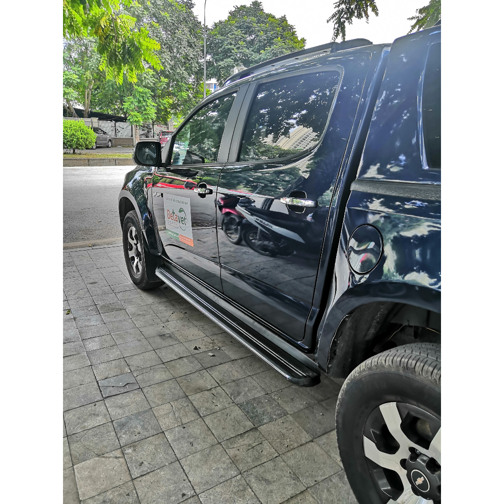 Bậc lên xuống, bệ bước chân xe Colorado Các đời xe. Nhôm đúc 100%, siêu KM, Khắc logo mẫu mặt nhôm