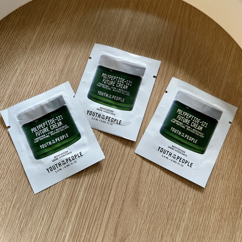 Sample Kem dưỡng ẩm YOUTH TO THE PEOPLE 1,5ml