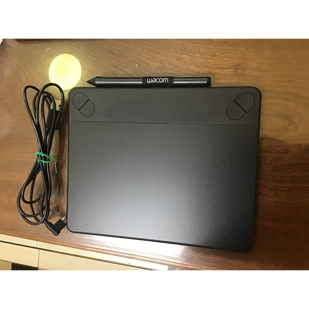 Bảng vẽ Wacom Intuos Comic S, M ,cảm ứng chạm