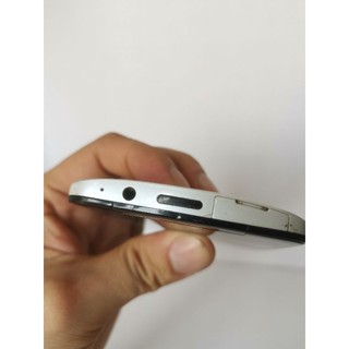 Điện thoại HTC Butterfly S