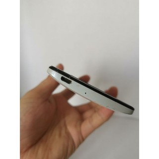 Điện thoại HTC Butterfly S