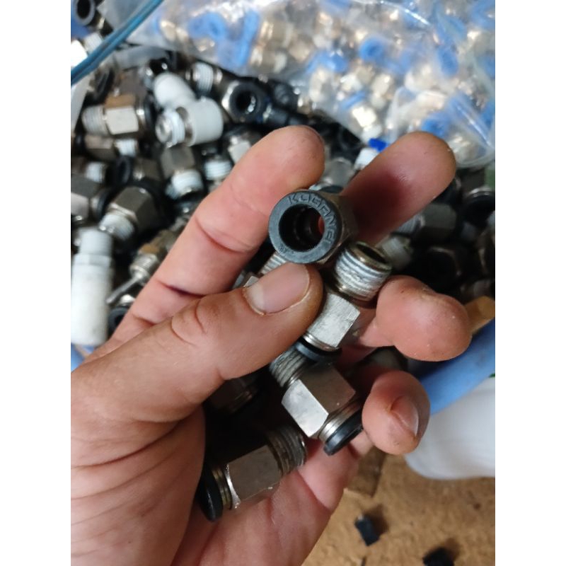 Nối khí ren 13mm ống 8mm koganei japan