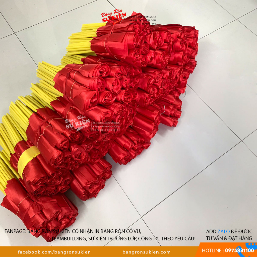 Cờ tổ quốc cầm tay kèm cán