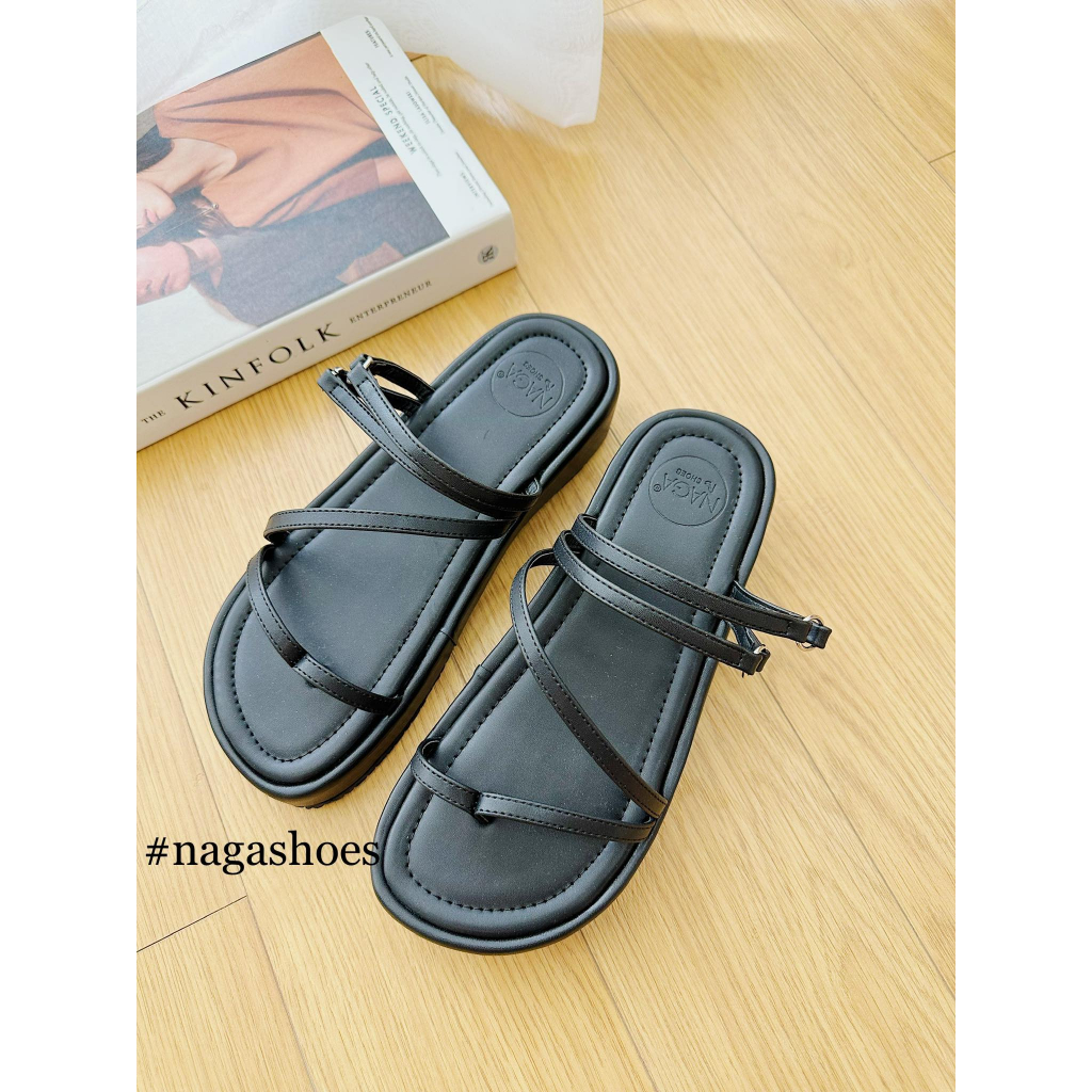 DÉP NAGASHOES ĐẾ BÁNH MÌ XỎ NGÓN & QUAI NGANG CÓ KHÓA 4P NAD244