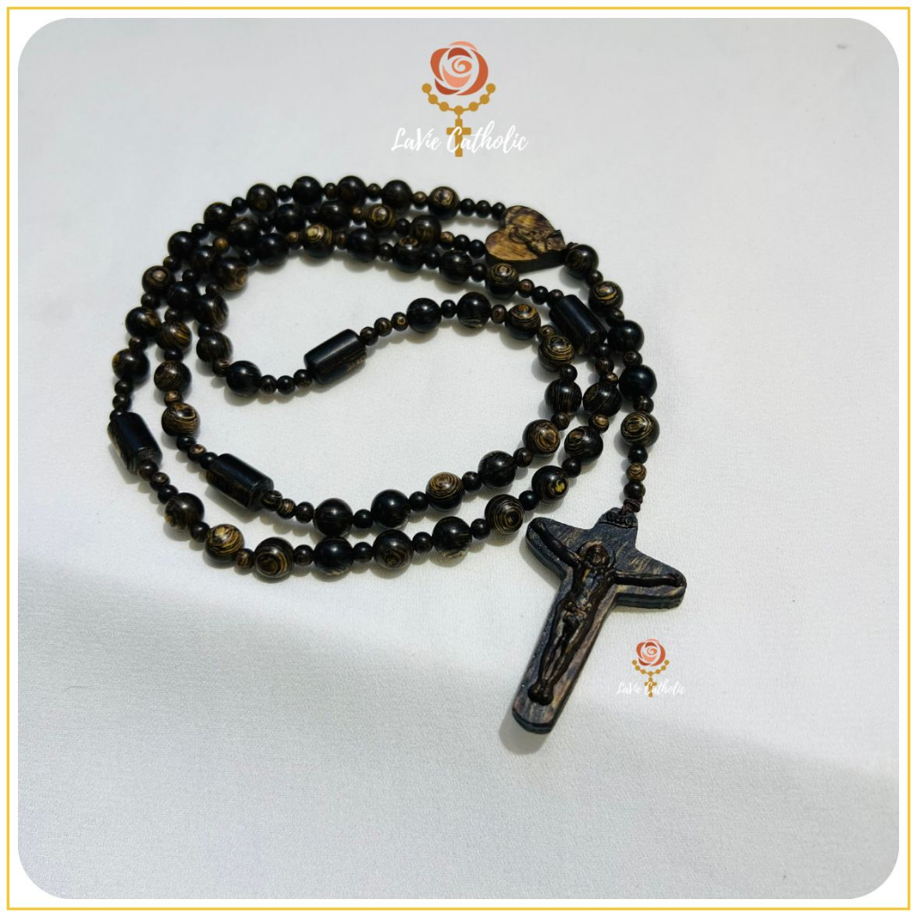 Tràng Hạt Mân Côi 50 Hạt Trầm Hương Sánh Chìm Đeo Cổ LaVie Catholic