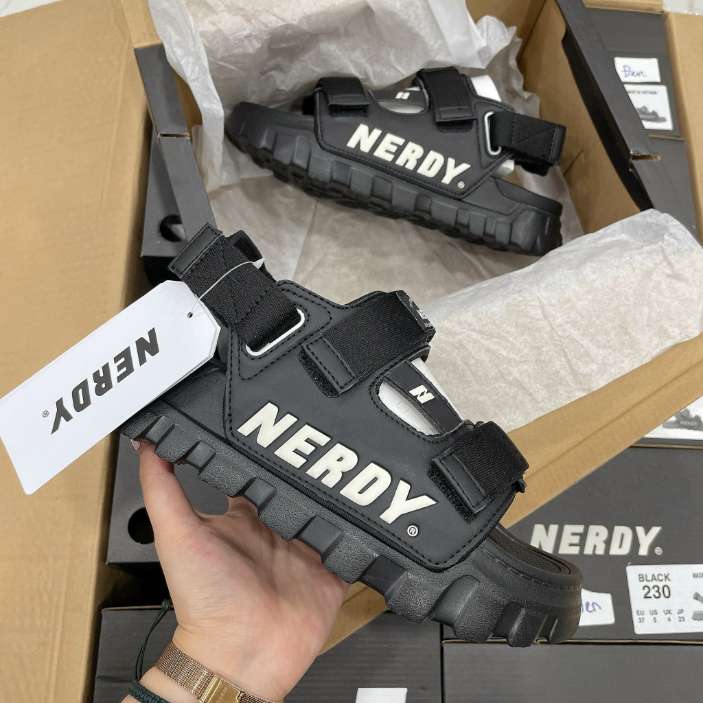 [Chính Hãng] Giày Sandal Nerdy - Đen Logo Trắng - Code: PNEU22AE03602
