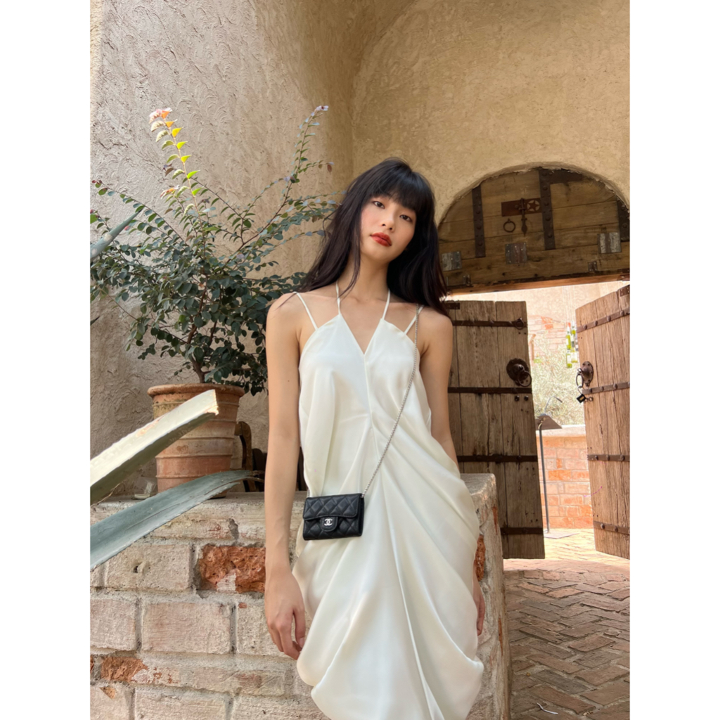 Váy dự tiệc hai dây dáng dài The Country Gloaming Silk Dress vải lụa tằm