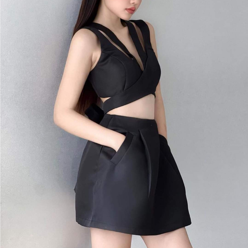 Áo croptop cut out thắt nơ sau lưng